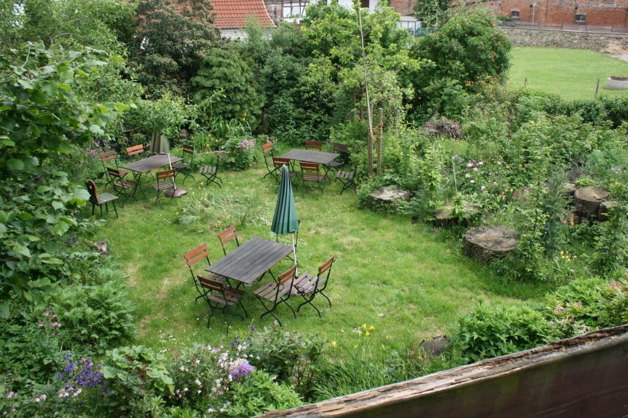 Apartments Cafe Brennnessel Veltheim Eksteriør bilde